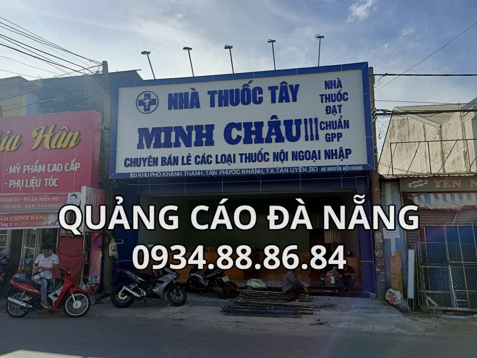 Bảng Hiệu Nhà Thuốc Chữ Xanh Nền Trắng Chất Liệu Mica